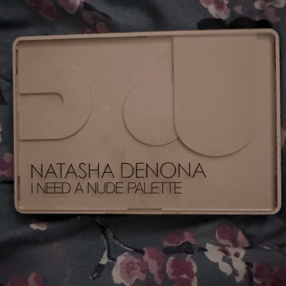 Natasha Denona I need a Nude pallette. In good used condition Most just swatch